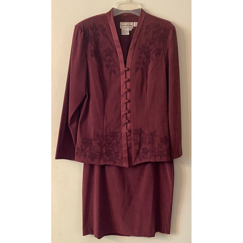 Vintage Burgundy Embroidered Skirt Suit Set -Special Occasions